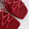 The Edit -merkin punotut stilettokorkoiset sandaalit