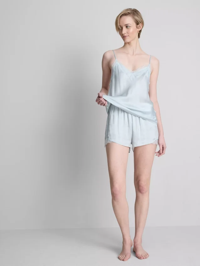 The Edit -silkkiseos-pyjamat-shortsit