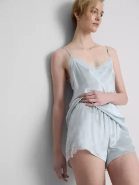 The Edit -silkkiseos-pyjamat-shortsit