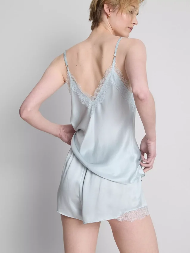 The Edit -silkkiseos-pyjamat-shortsit