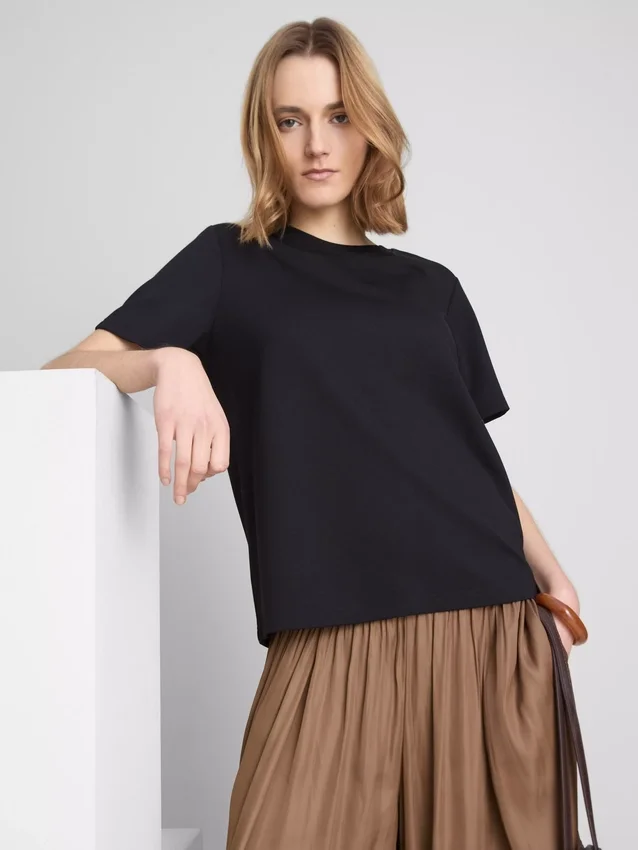 The Edit -slim fit -t-paita