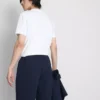 The Edit -teksturoidut shortsit
