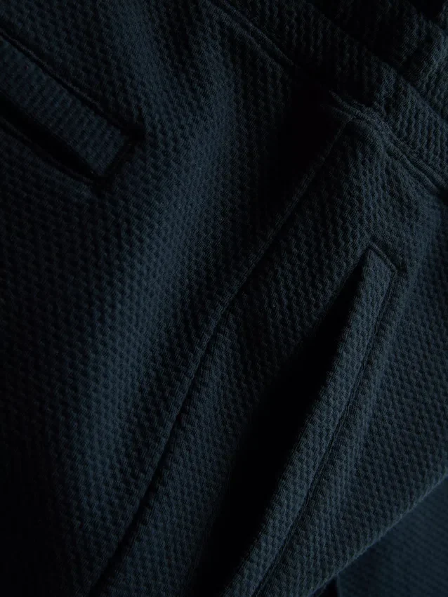 The Edit -teksturoidut shortsit