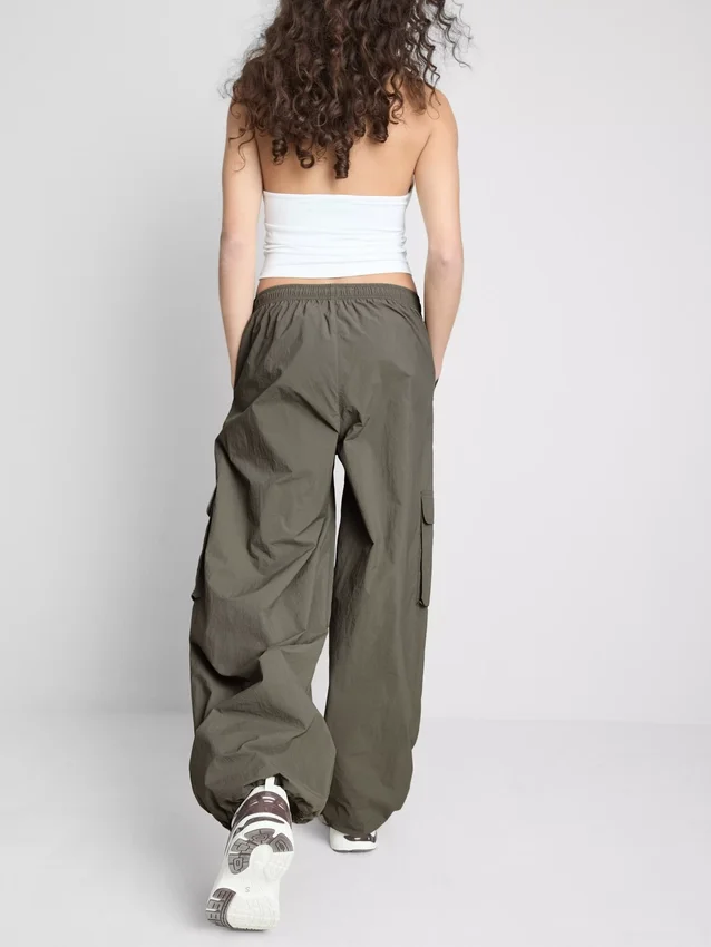 The Primark Scene | keskikorkeat kiristysnauhalliset cargo-housut