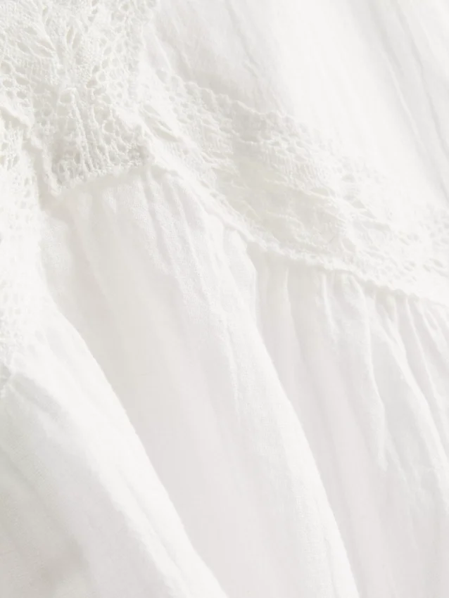 The Primark Scene | Puuvillainen broderie-koristeltu V-kaula-aukkoinen olkaimellinen toppi