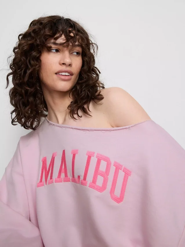 The Primark Scene | Slogan-huppari, jossa olkapäät paljaana