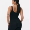 Unitard-saumaton vartalonmuotoilupuku