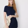 Uurrettu bodycon-minit-kauluspaitamekko
