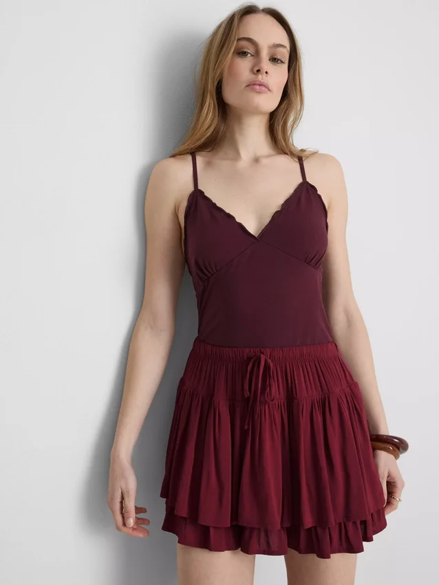 V-kaula-aukkoinen babydoll-top