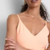 V-kaula-aukkoinen olkaimellinen bodysuit
