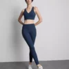V-kaula-aukkoinen Racer Active -croptop