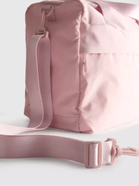 Vetoketjullinen matkalaukku