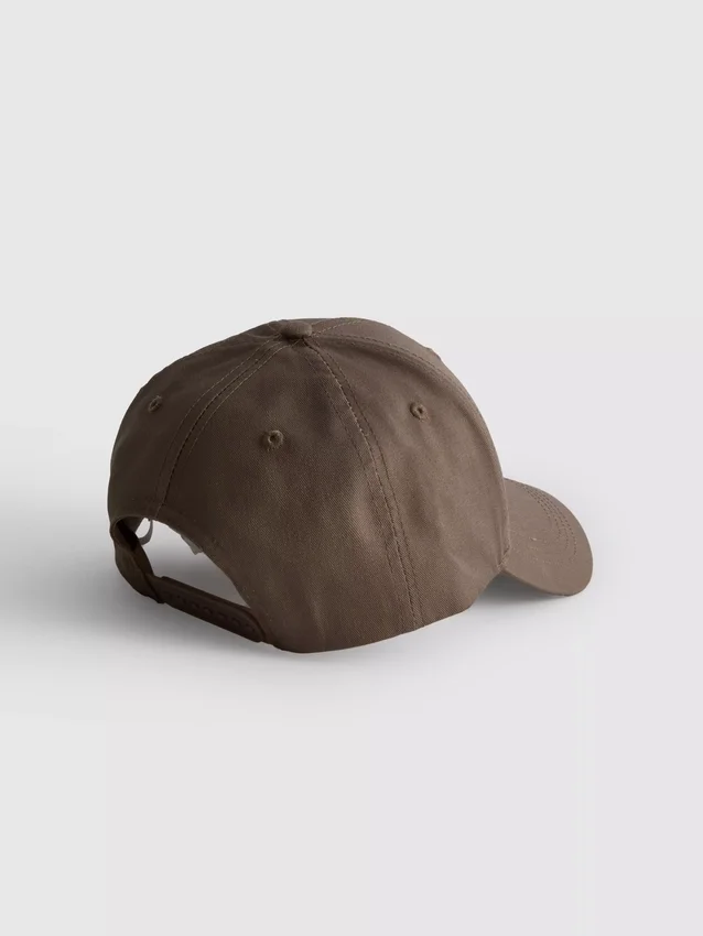 Värilohkoinen baseball-lippis
